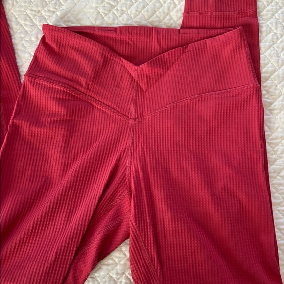Coral Textured Activewear Set - Picture 3 of 5